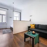 Da Vinci Loft - Stylish Loft By Corvin, Ac & Smart Tv Apartment Budapest