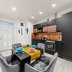Da Vinci Loft - Stylish Loft By Corvin, Ac & Smart Tv * Budapest