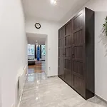 Da Vinci Loft - Stylish Loft By Corvin, Ac & Smart Tv Apartment Budapest