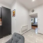 Apartment Da Vinci Loft - Stylish Loft By Corvin, Ac & Smart Tv