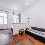 Da Vinci Loft - Stylish Loft By Corvin, Ac & Smart Tv Apartment Budapest