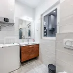 Da Vinci Loft - Stylish Loft By Corvin, Ac & Smart Tv Apartment