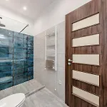 Apartment Da Vinci Loft - Stylish Loft By Corvin, Ac & Smart Tv Budapest