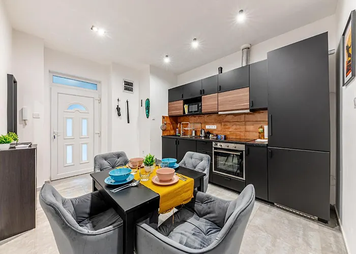 Da Vinci Loft - Stylish Loft By Corvin, Ac & Smart Tv * Budapešť