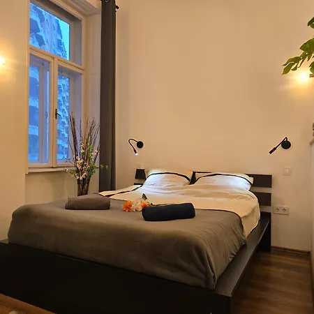 Apartment Da Vinci Loft By Corvin - Near M3 Metro *