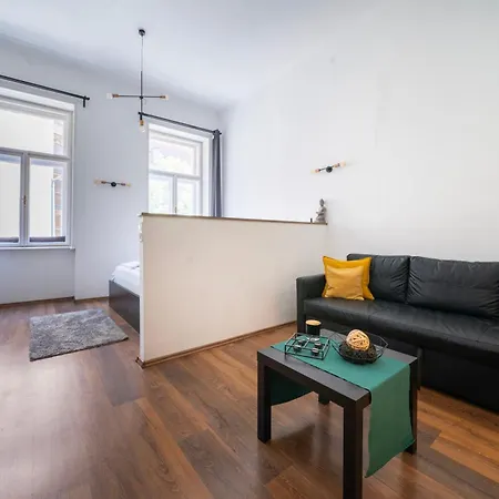 Da Vinci Loft - Stylish Loft By Corvin, Ac & Smart Tv דירה בודפשט