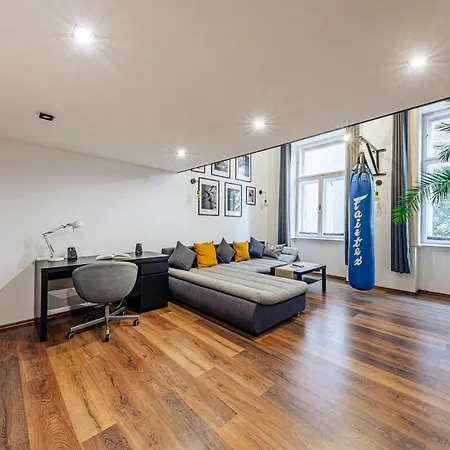 Da Vinci Loft - Stylish Loft By Corvin, Ac & Smart Tv דירה *