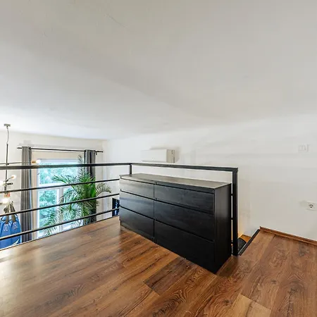 Da Vinci Loft - Stylish Loft By Corvin, Ac & Smart Tv דירה בודפשט